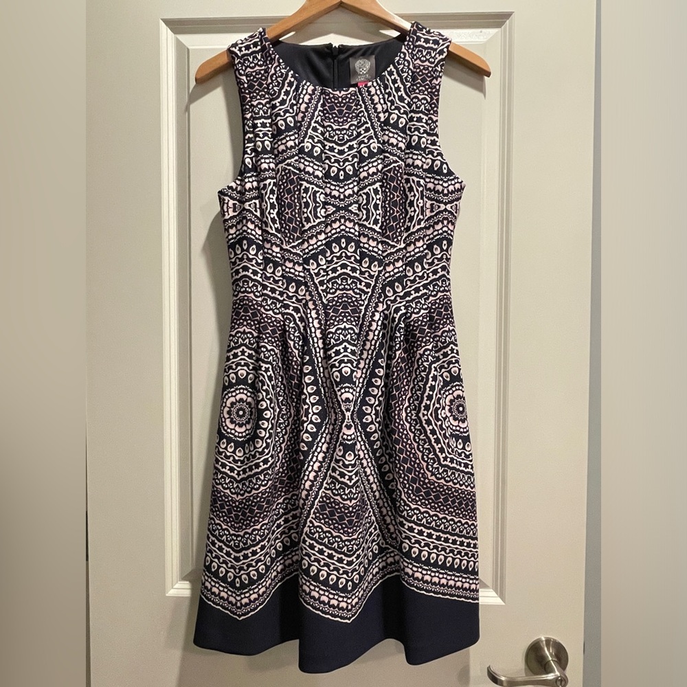 Vince Camuto Sleeveless Fit & Flare Dress. Size:8